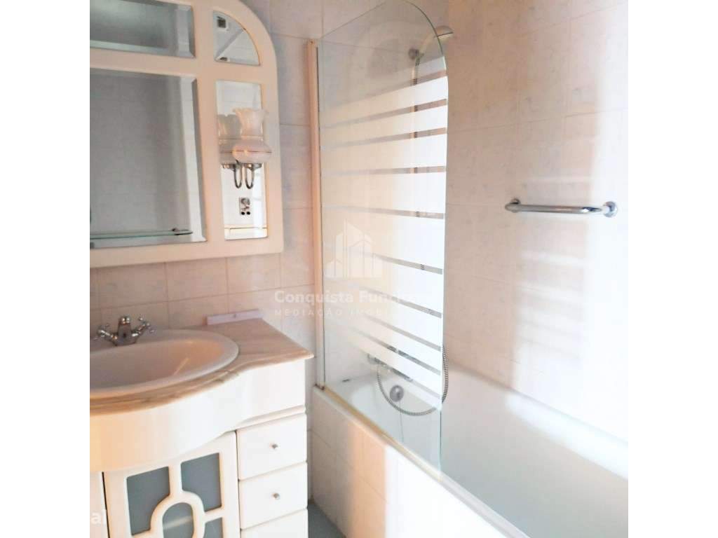 APARTAMENTO T3 | SÃO JOÃO DA MADEIRA| €265.000-13