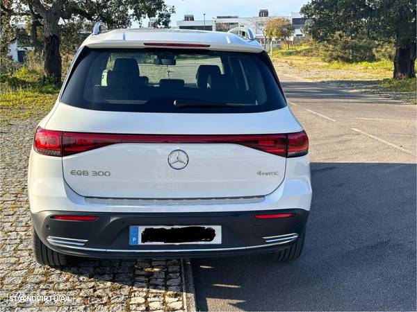 Mercedes-Benz EQB 300 4Matic Progressive - 18