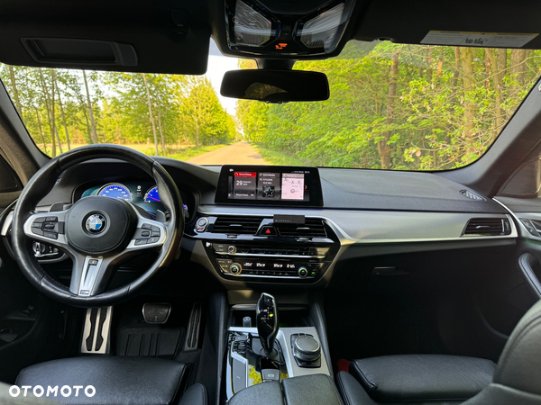 BMW Seria 5 540i xDrive M Sport sport - 14