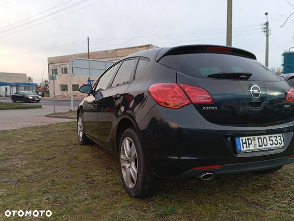 Opel Astra IV 2.0 CDTI Enjoy - 6