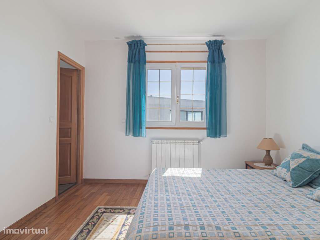 Moradia T5 Isolada com Piscina e Vista Mar-15