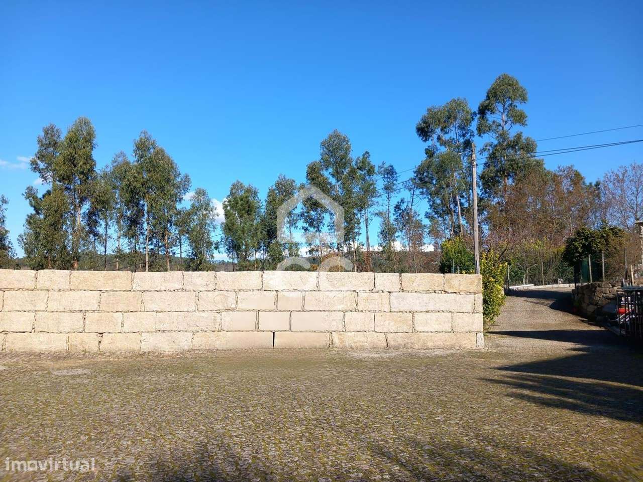 Moradia Totalmente em Pedra em Revelhe (Fafe)  Excelente oportunidade-24