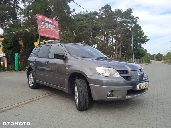 Mitsubishi Outlander 2.0 Invite - 18