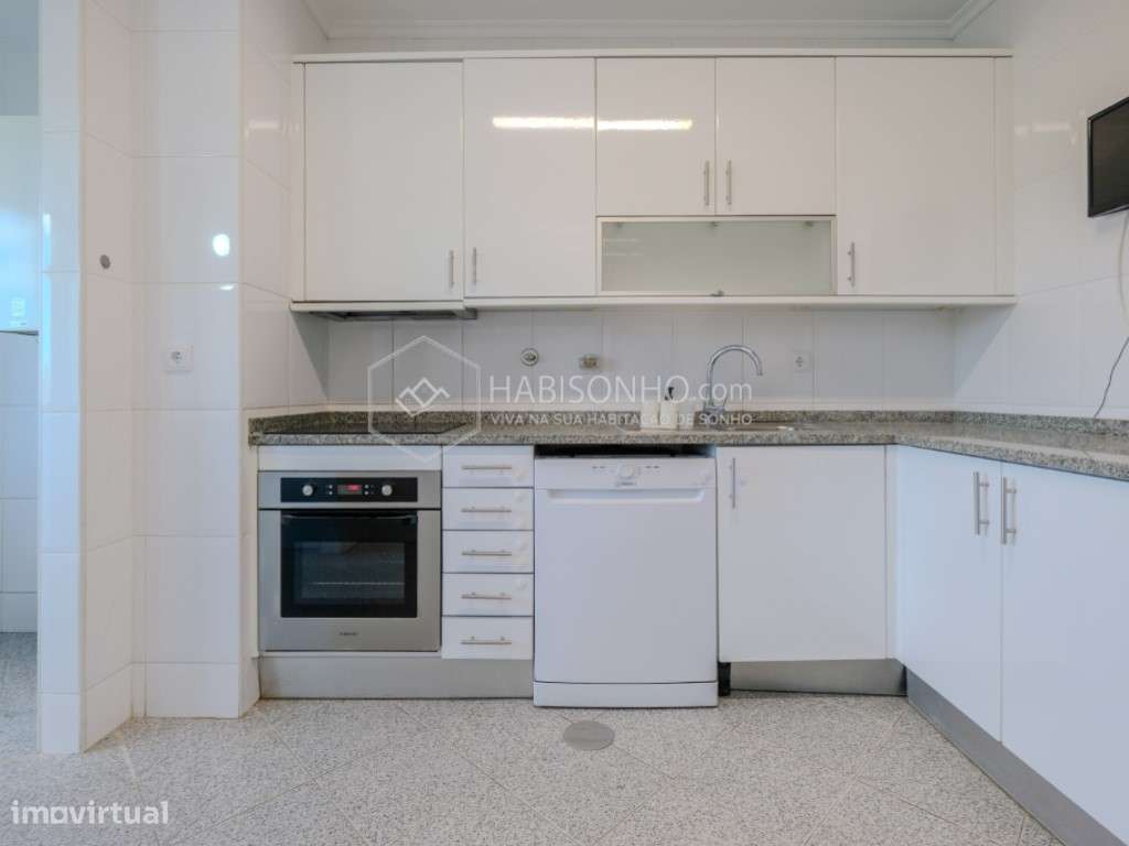 Apartamento T2 c/ Terraço | Baguim do Monte | Gondomar-8