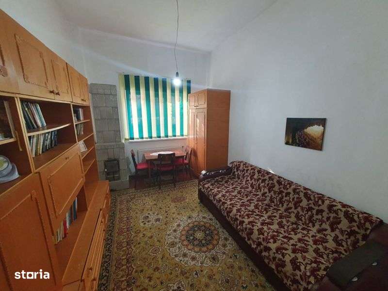 Casa 4 camere, Roman Ultra Central cu gradina - Imagine principală: 5/7