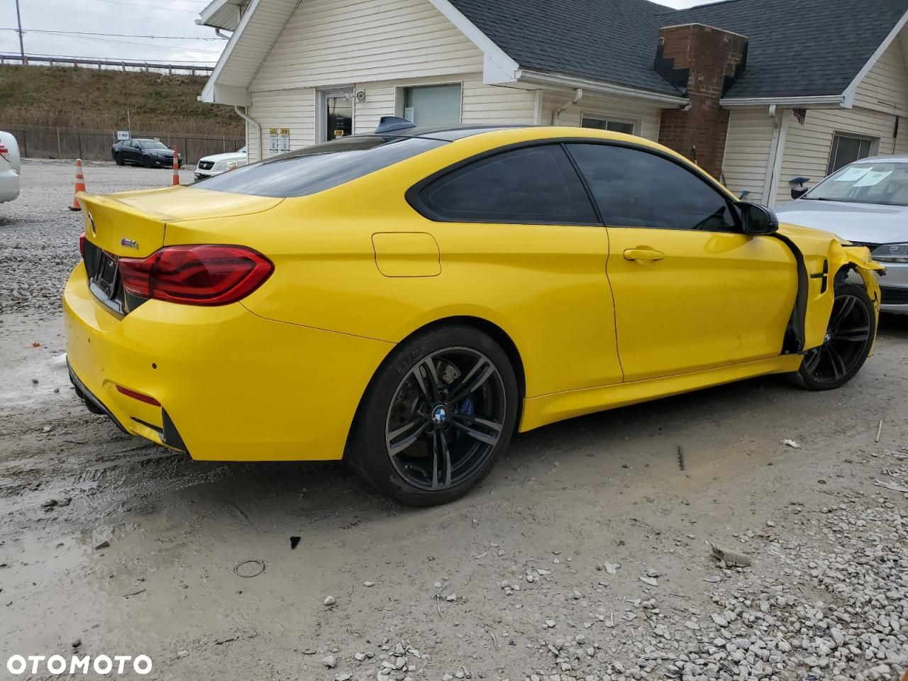 BMW M4 - 4