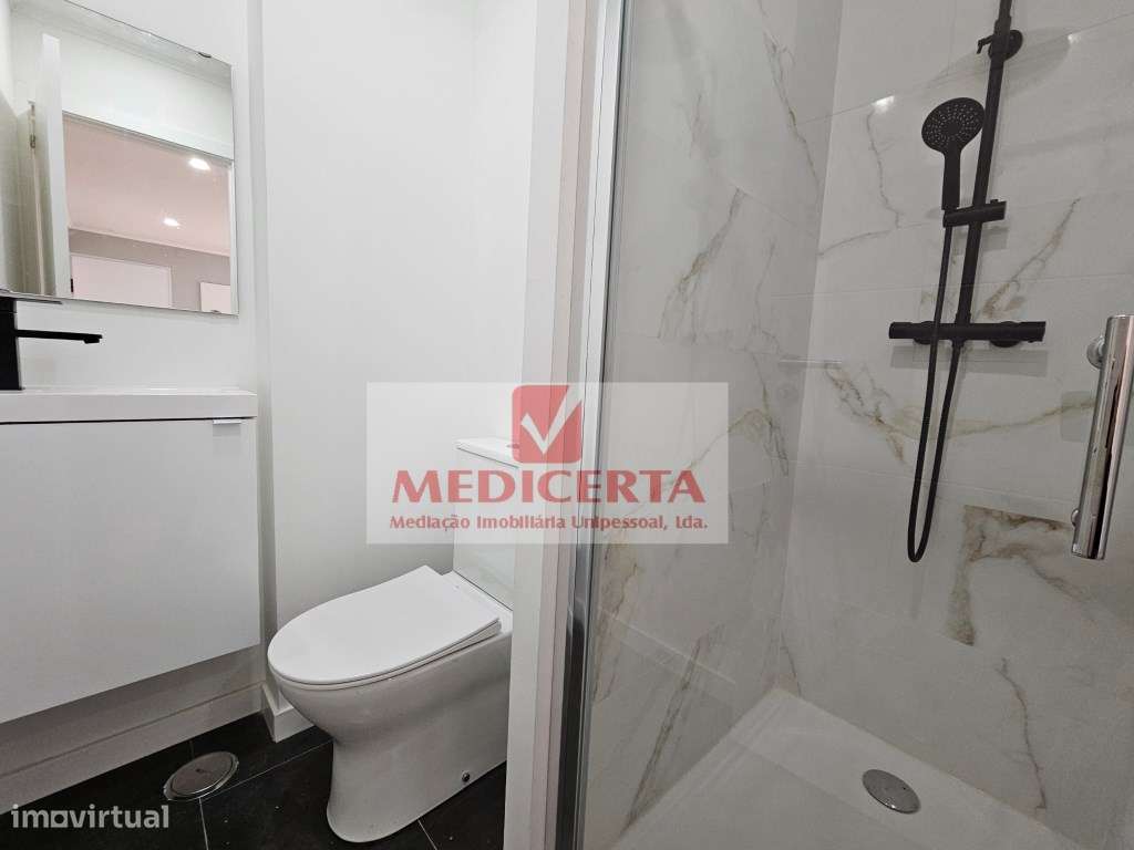 Amadora- Damaia-Cima T4 (104m2) Totalmente remodelado-11