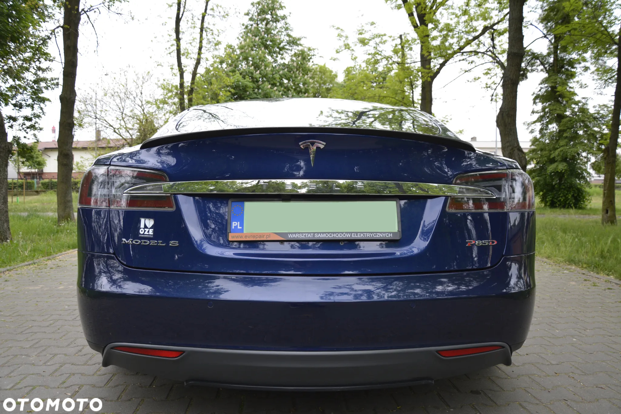 Tesla Model S Long Range - 8