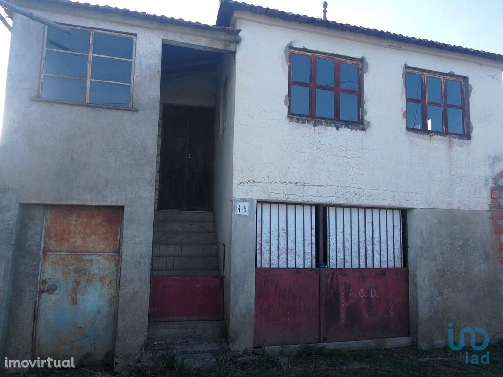 Casa de aldeia T2 em Leiria de 63,00 m2