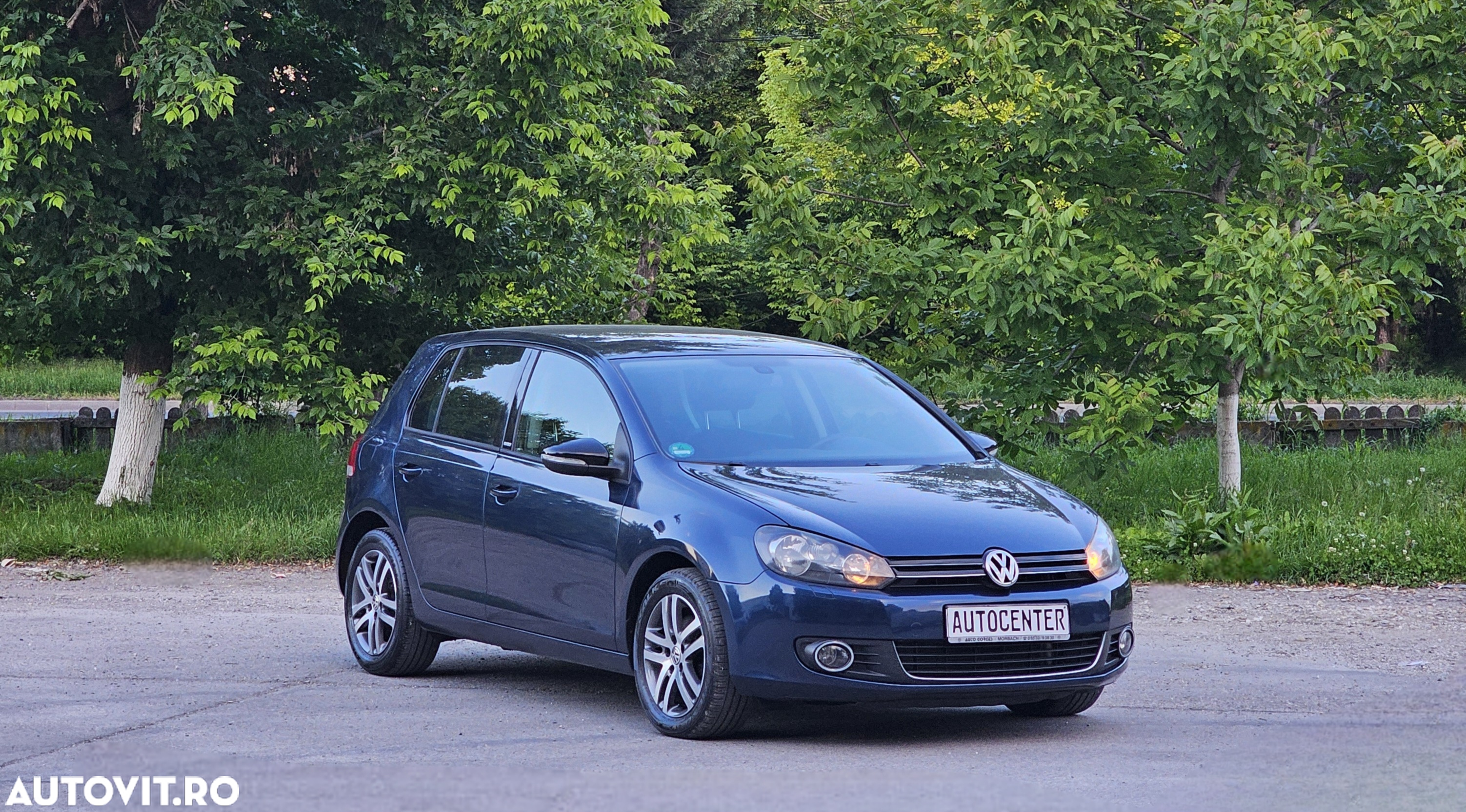 Volkswagen Golf - 11