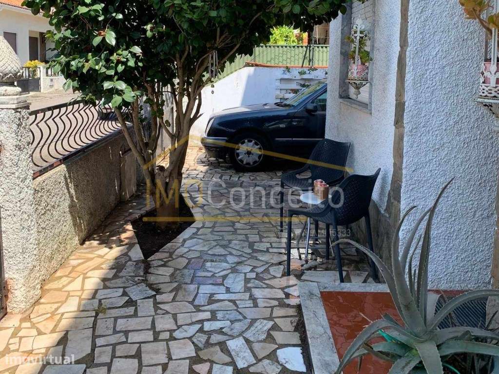 Moradia Geminada| Garagem| Espaço exterior| Cardal| Vila Nova da Ba... - Grande imagem: 5/43