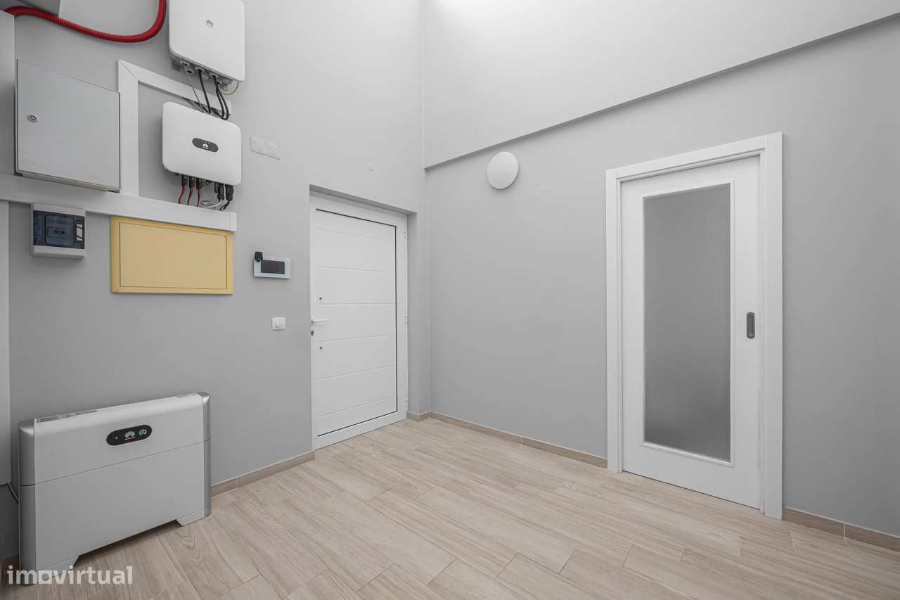 Excelente Moradia em Condominio com Piscina - Grande imagem: 5/21