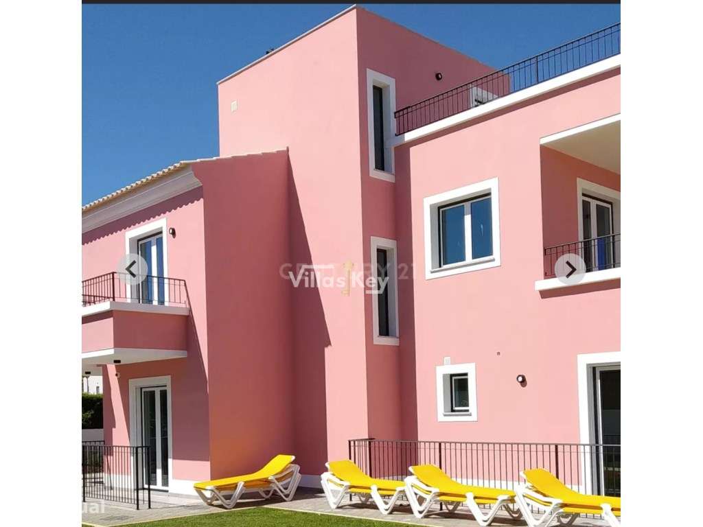 Hotel constituído por 3 moradias, para venda, a 5 minutos das Praia... - Grande imagem: 4/13