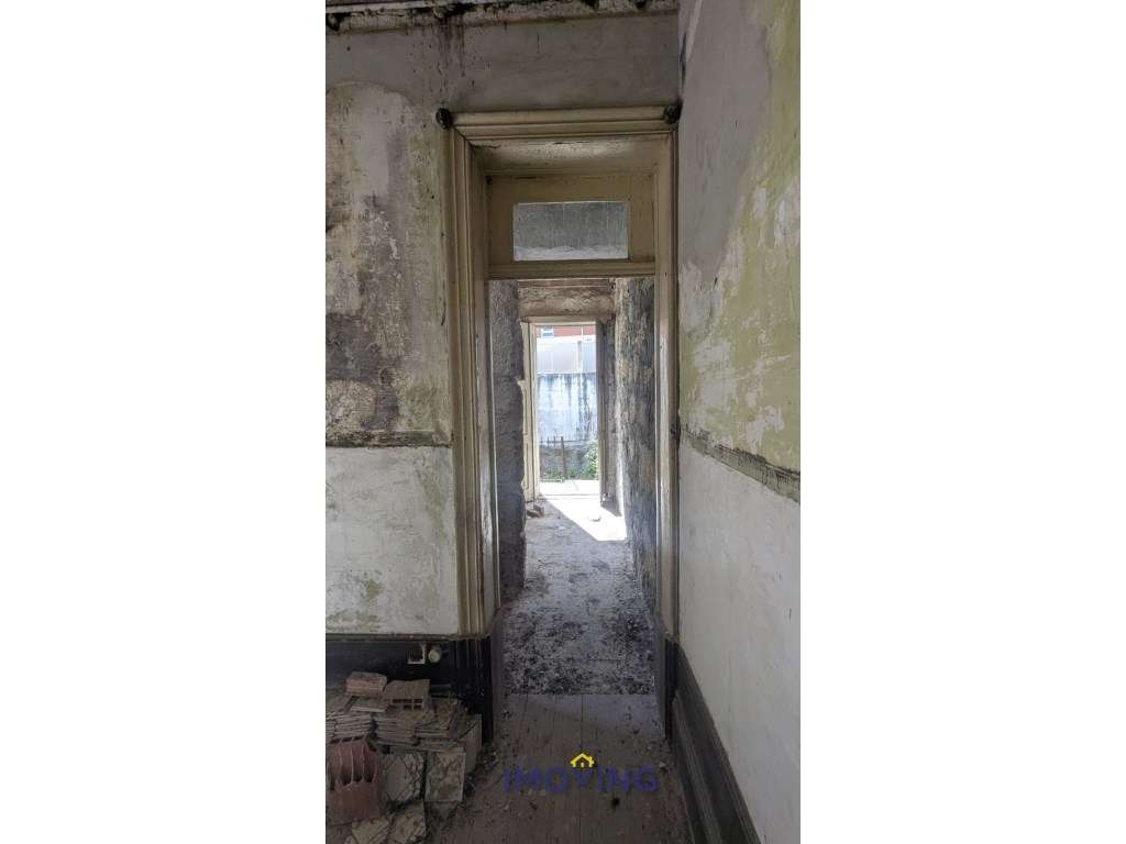 Prédio para remodelar - 3 pisos - jardim- centro do Porto-23