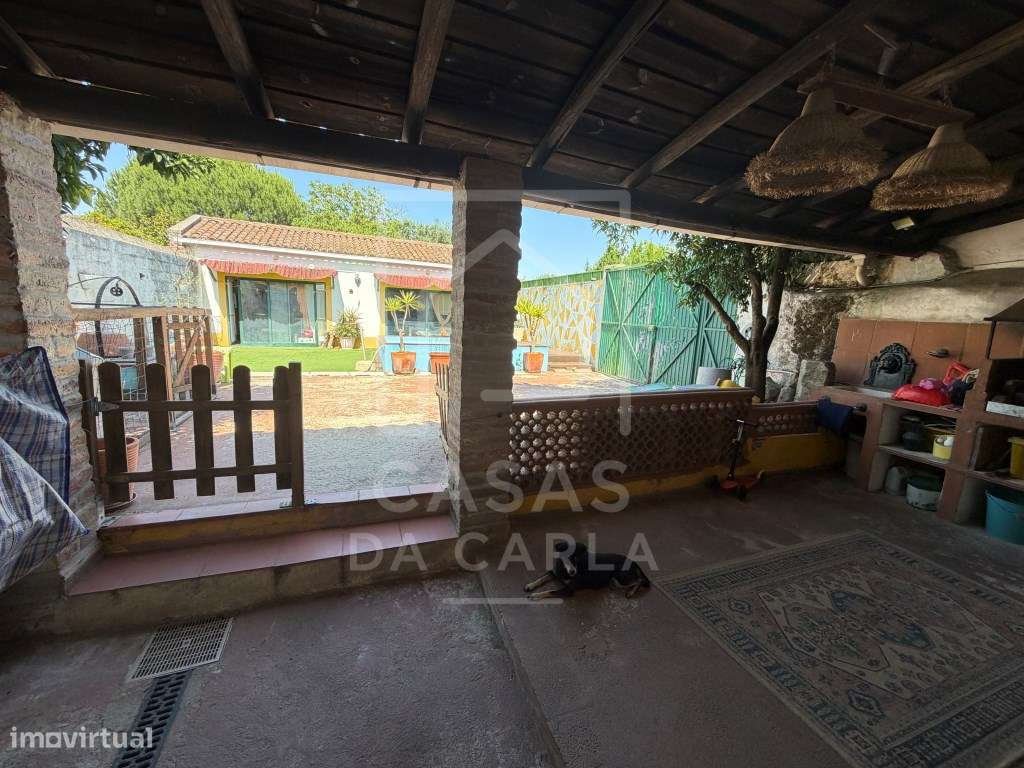 Moradia T4 com quintal e piscina em Vila Ruiva-19