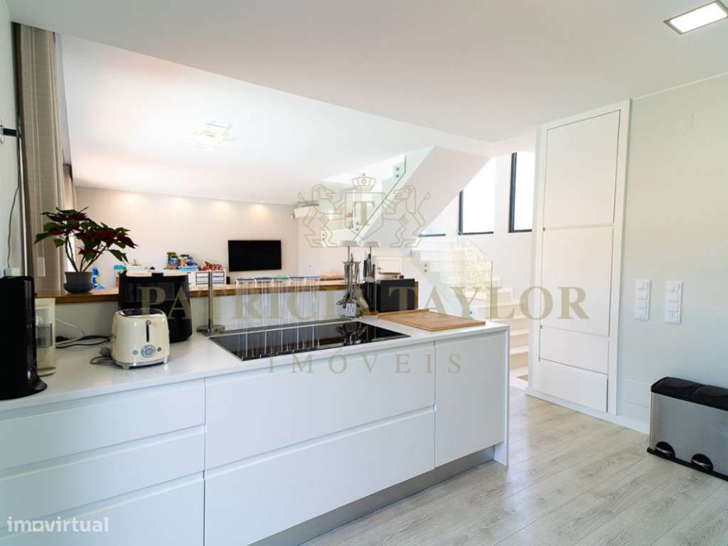 Moradia T3 a venda em Tires-23