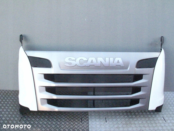 ATRAPA GÓRNA KOMPLETNA SCANIA STREAMLINE - 3