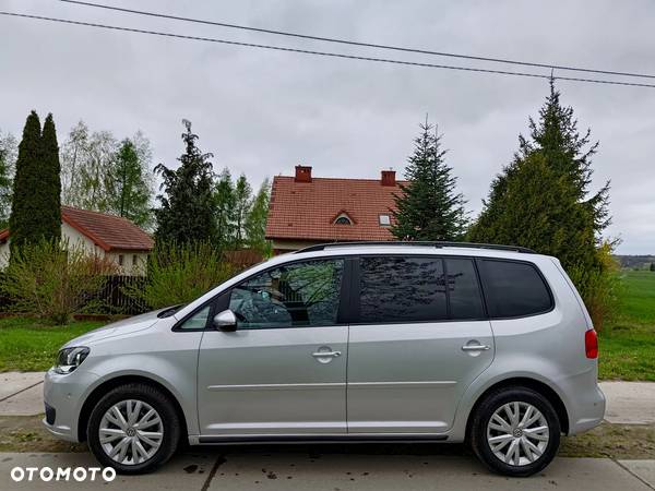 Volkswagen Touran 2.0 TDI DPF BlueMotion Technology Comfortline - 4