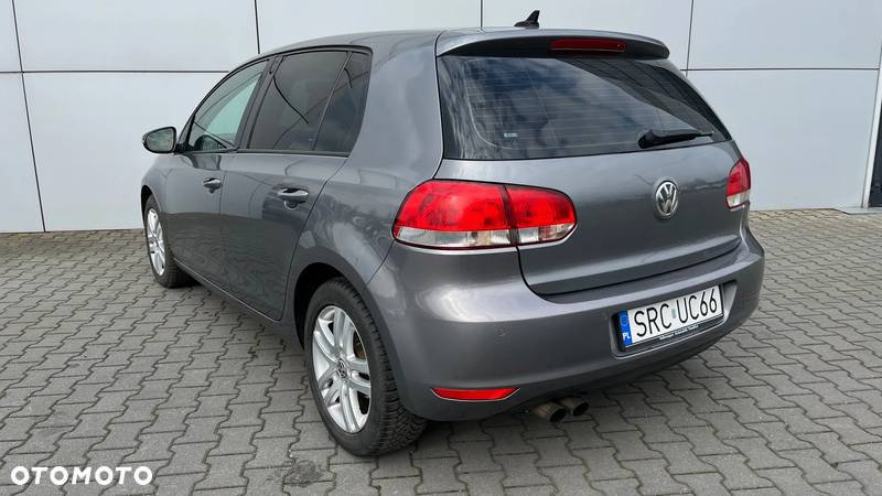 Volkswagen Golf VI 2.0 TDI Comfortline - 6