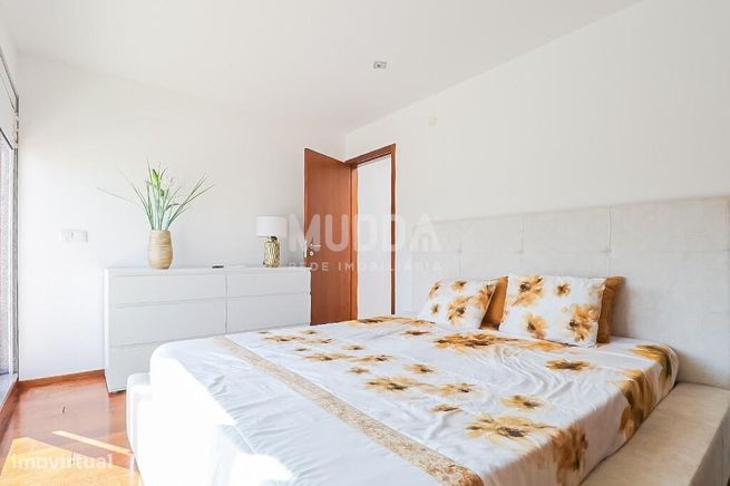 Moradia T3 no Furadouro com piscina-14