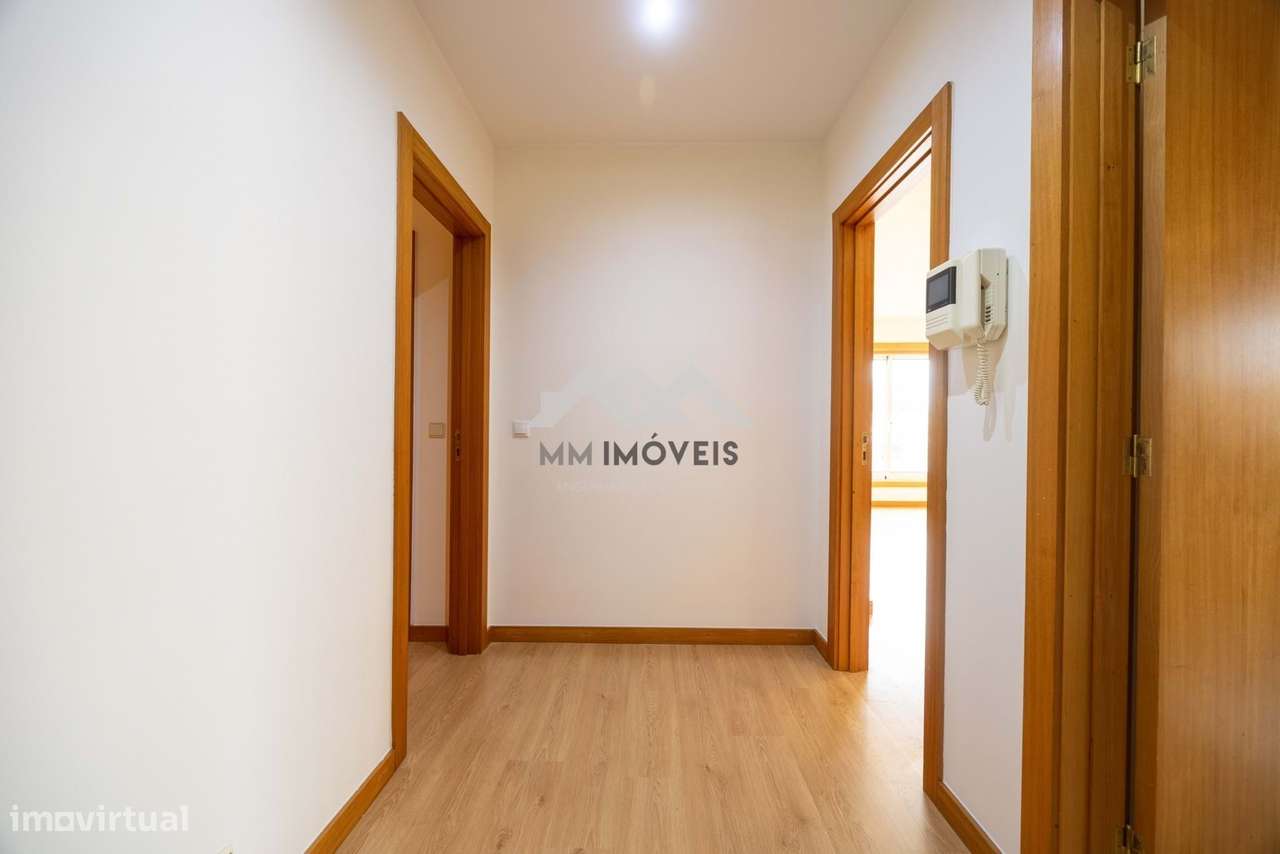 Apartamento T2 | Senhora da Hora | METRO | Garagem | Arrumo-15