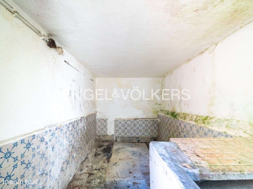 Apartamento por Remodelar com jardim na Graça-29