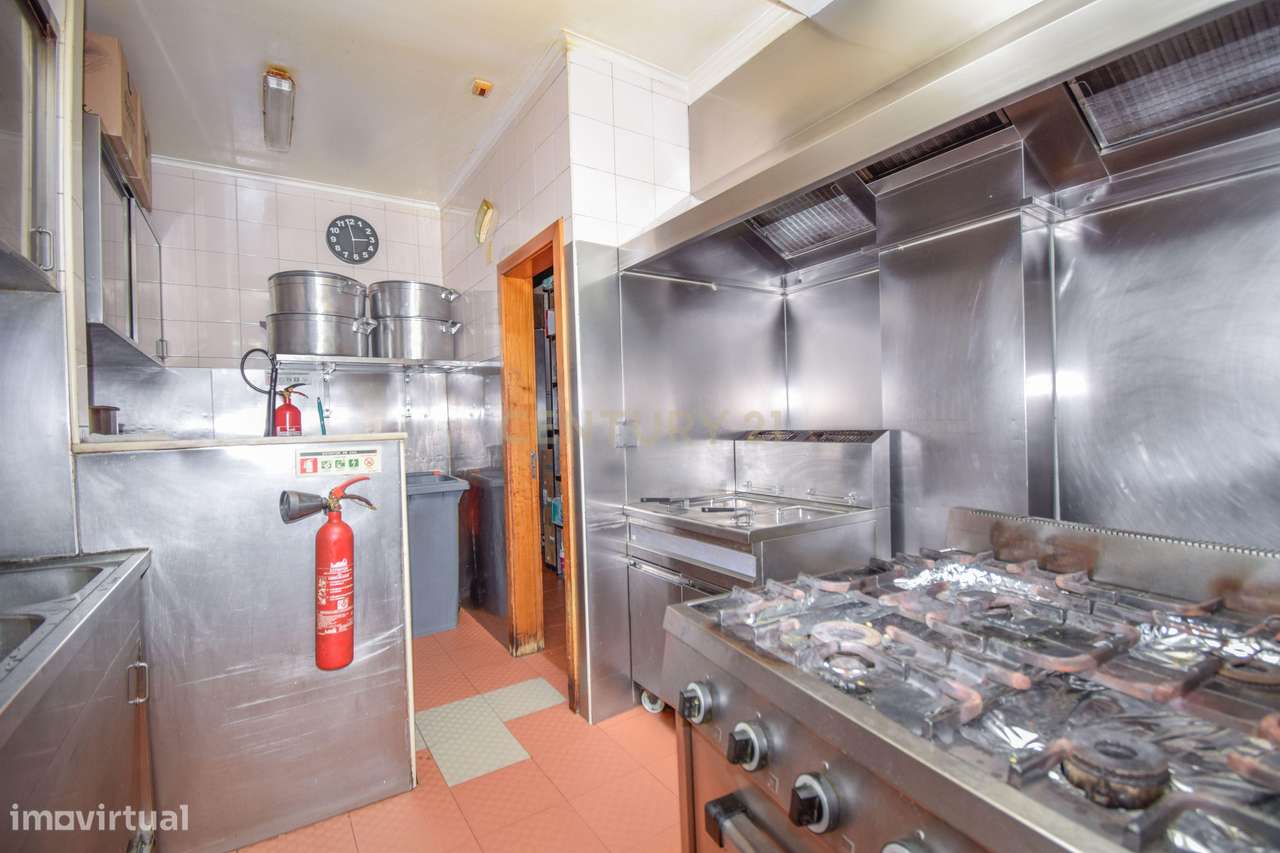 Loja Churrasqueira - Fonte Eiras (Agualva-Cacém) - Grande imagem: 5/13