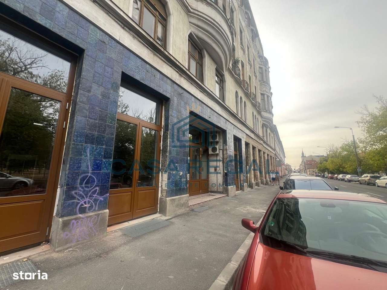 Spatiu comercial ultracentral, Palatul Ullmann, 200mp utili - Imagine principală: 2/4