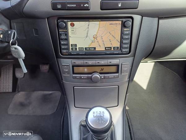Toyota Avensis SW 2.0 D-4D Sol+GPS - 15