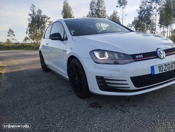 VW Golf 2.0 TSi GTi Performance - 1