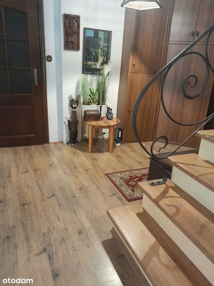 Różany Potok - dom w atrakcyjnym położeniu-5