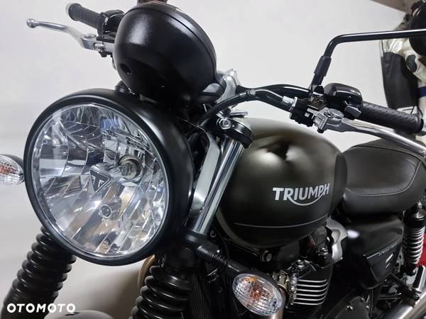 Triumph Street Twin - 18