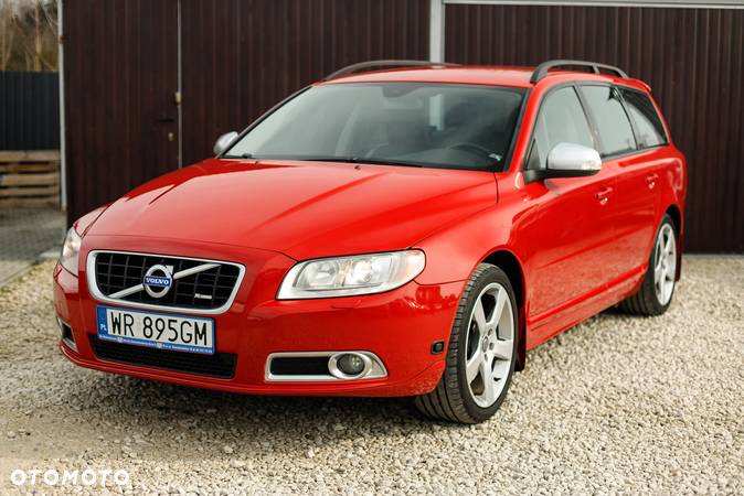 Volvo V70 2.5T R-Design Summum - 4