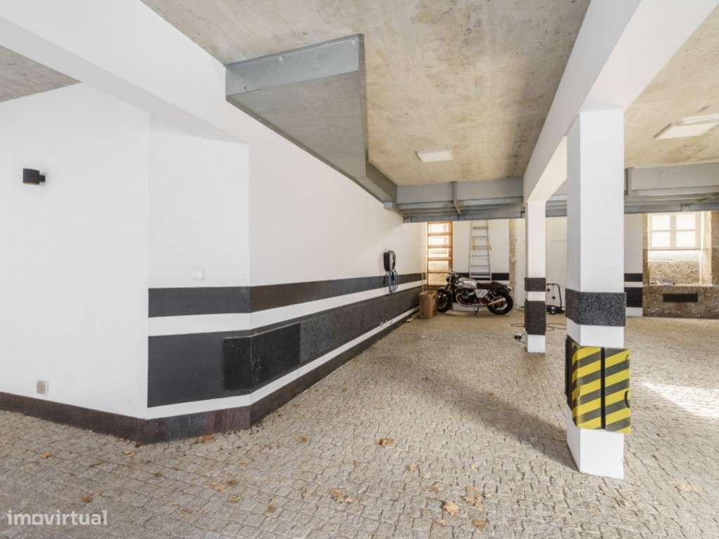 Apartamento T3 de luxo no Centro Histórico de Braga-54
