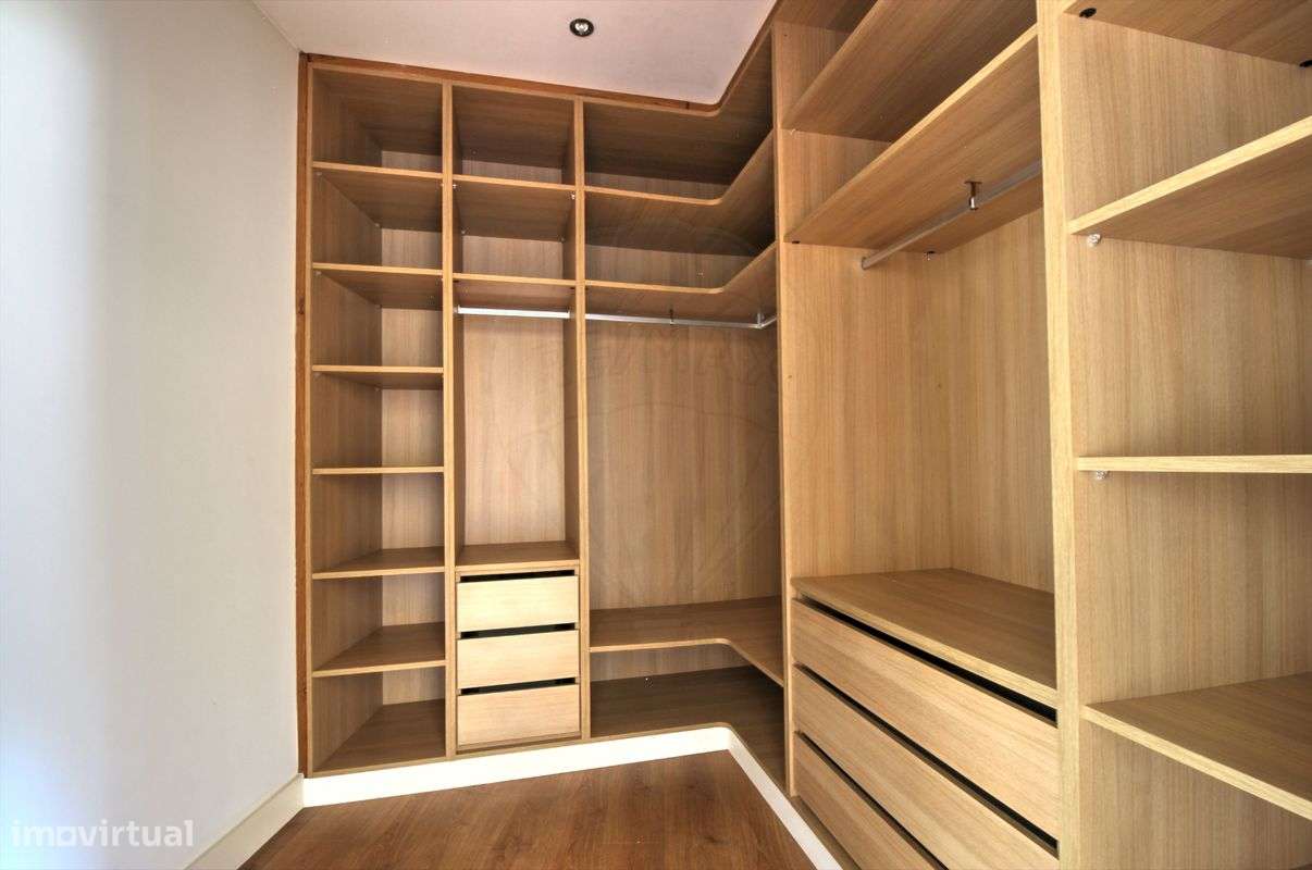 Moradia T4 para venda-16