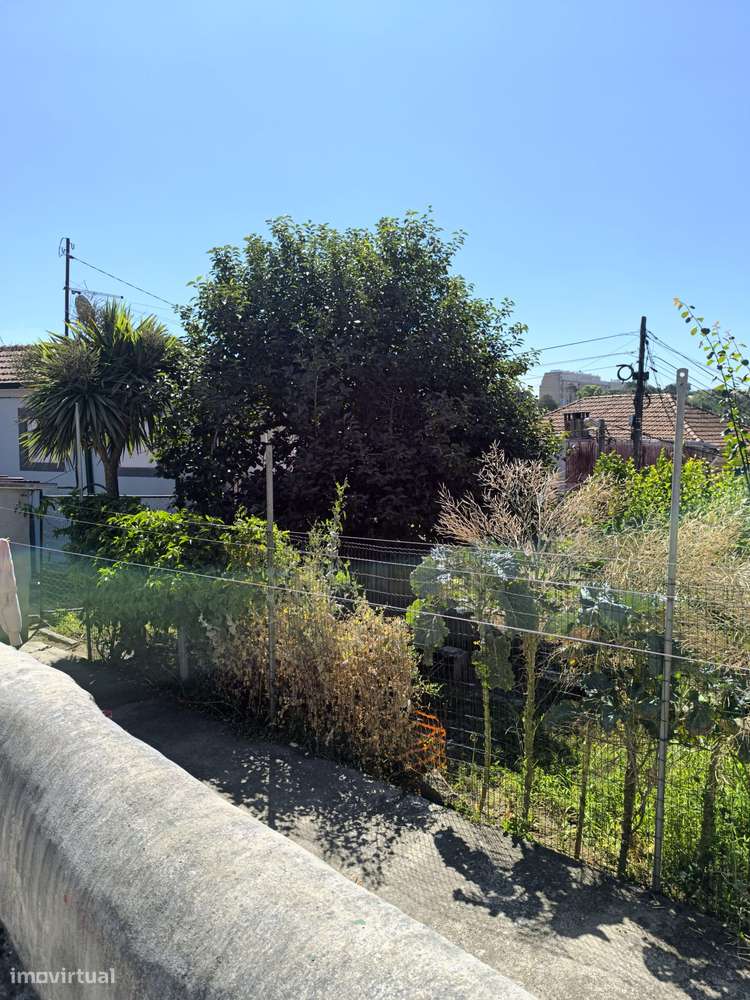 Casa T2 em Quintinha com 4 Casas em Porto Campanhã-45