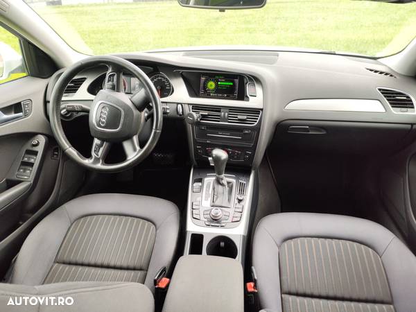 Audi A4 2.0 TDI DPF multitronic Attraction - 11