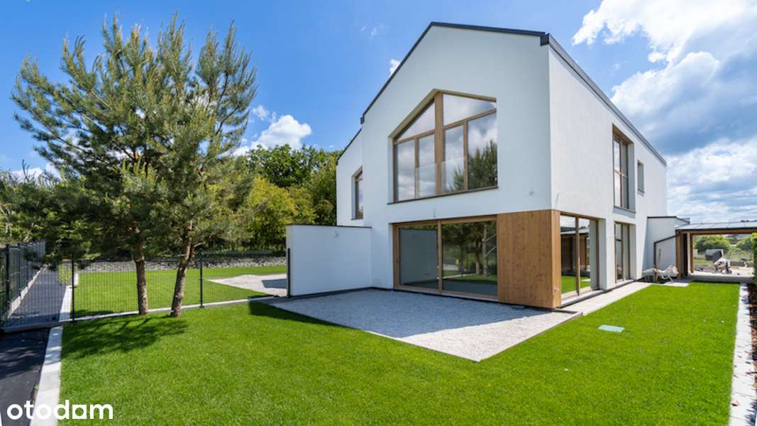 Dom z podwójną ścianą, pompa ciepła, trzy łazienki, antresola-0