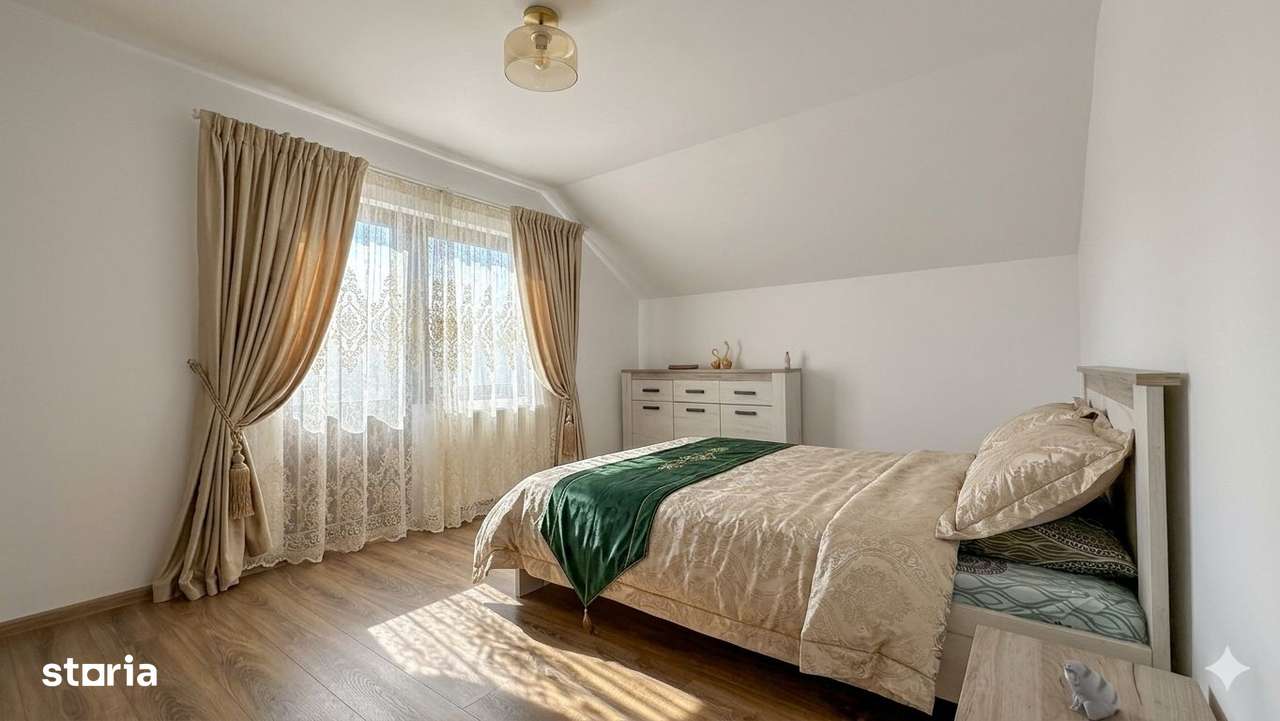 Casă spațioasă cu teren generos de 1200 mp Zonă de case noi-Tărlungeni-9