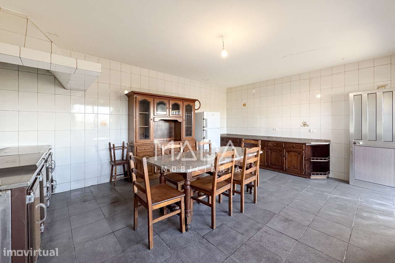 Moradia T2 individual c/480m2 de terreno e anexos em Escudeiros, Braga-21