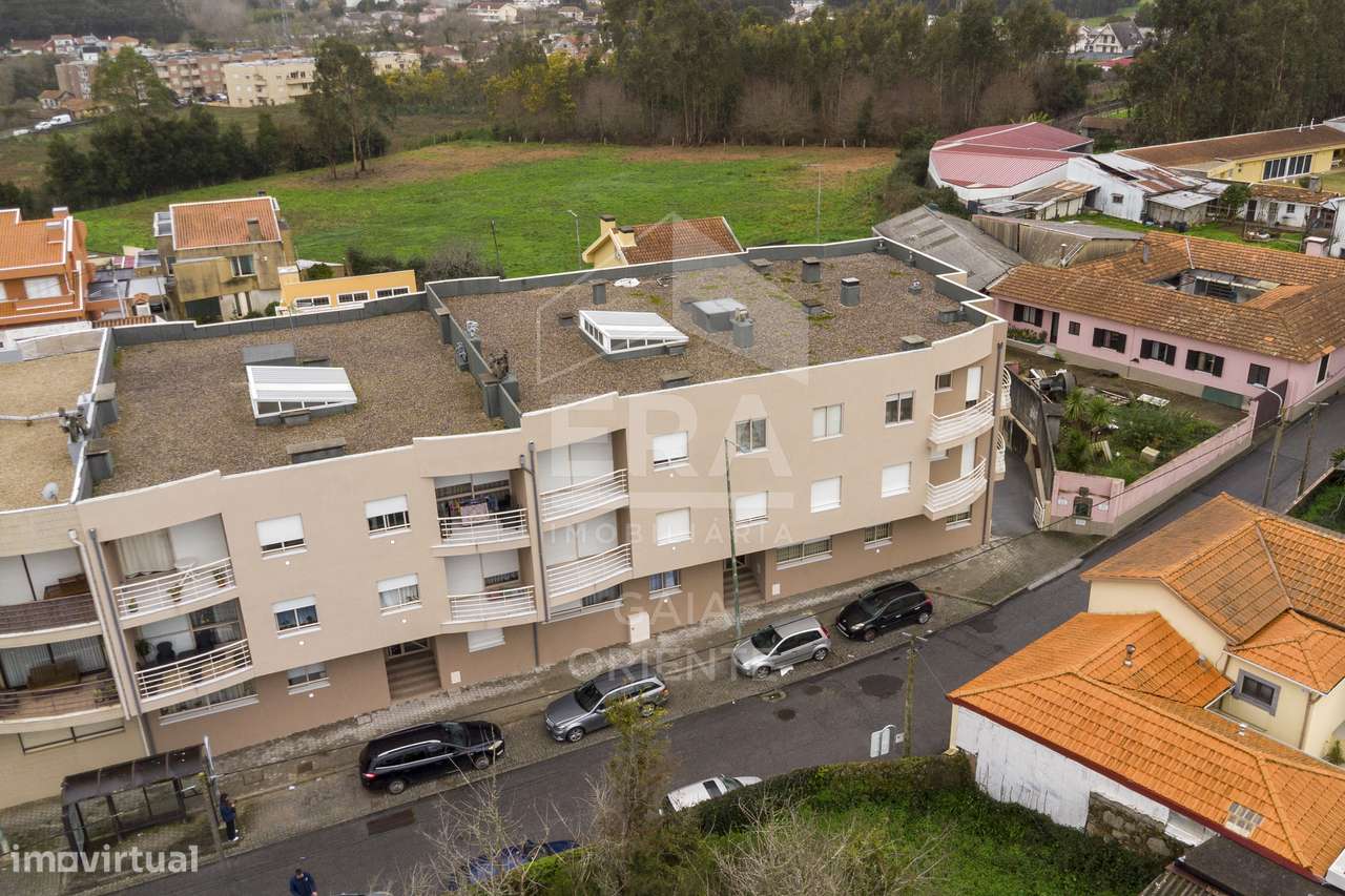 Apartamento T3 com Áreas Generosas em Serzedo-7
