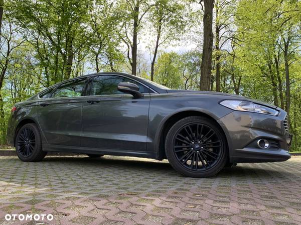 Ford Fusion 2.0 EcoBoost Titanium - 3