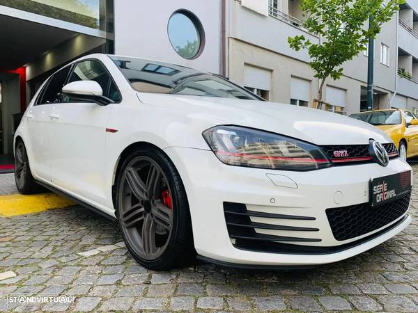 VW Golf 2.0 TSI GTI Performance - 4