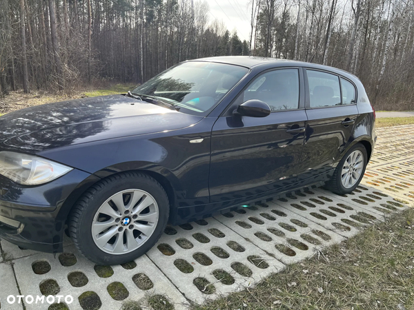 BMW Seria 1 120d - 15