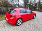 Opel Astra 2.0 CDTI DPF BiTurbo ecoFLEX Start/Stop - 2