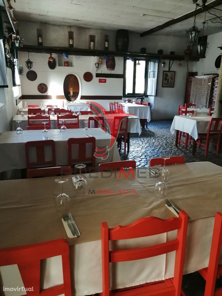 Cede - se restaurante típico adega em Sintra