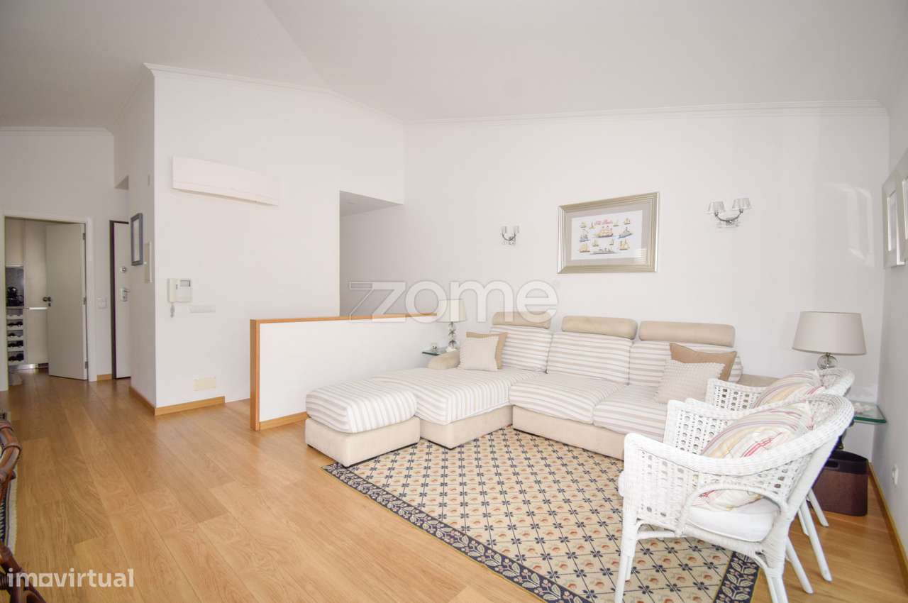 Prédio com 2 apartamentos independentes, totalmente remodelado-8