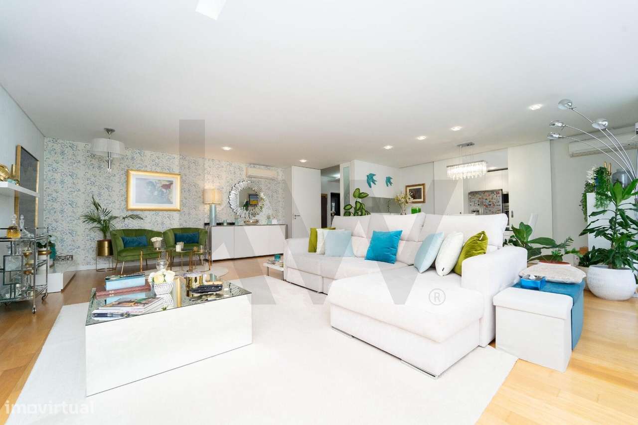 Apartamento T5 na Quinta da Portela - Grande imagem: 2/44