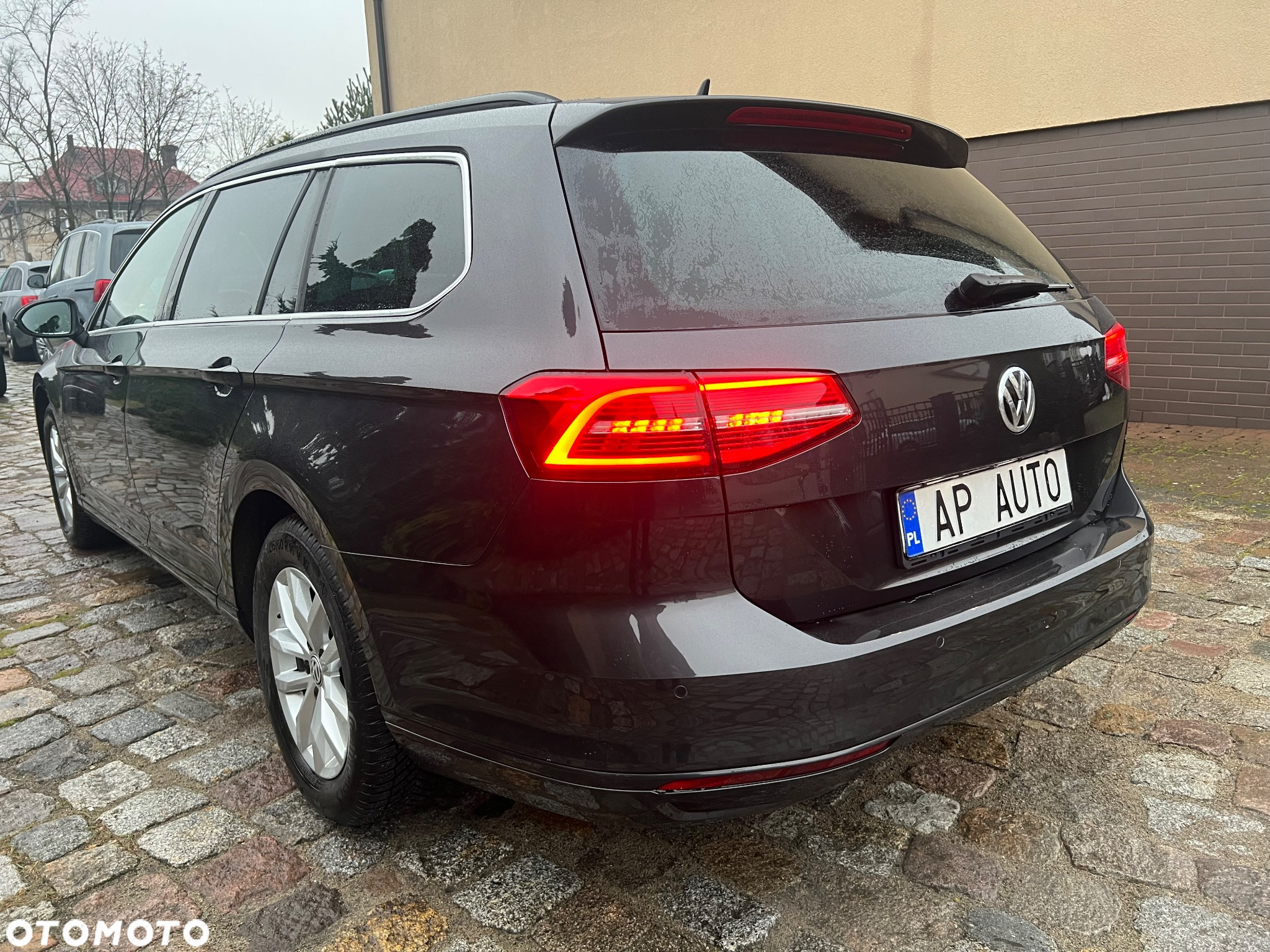 Volkswagen Passat Variant 1.6 TDI (BlueMotion Technology) Comfortline - 3