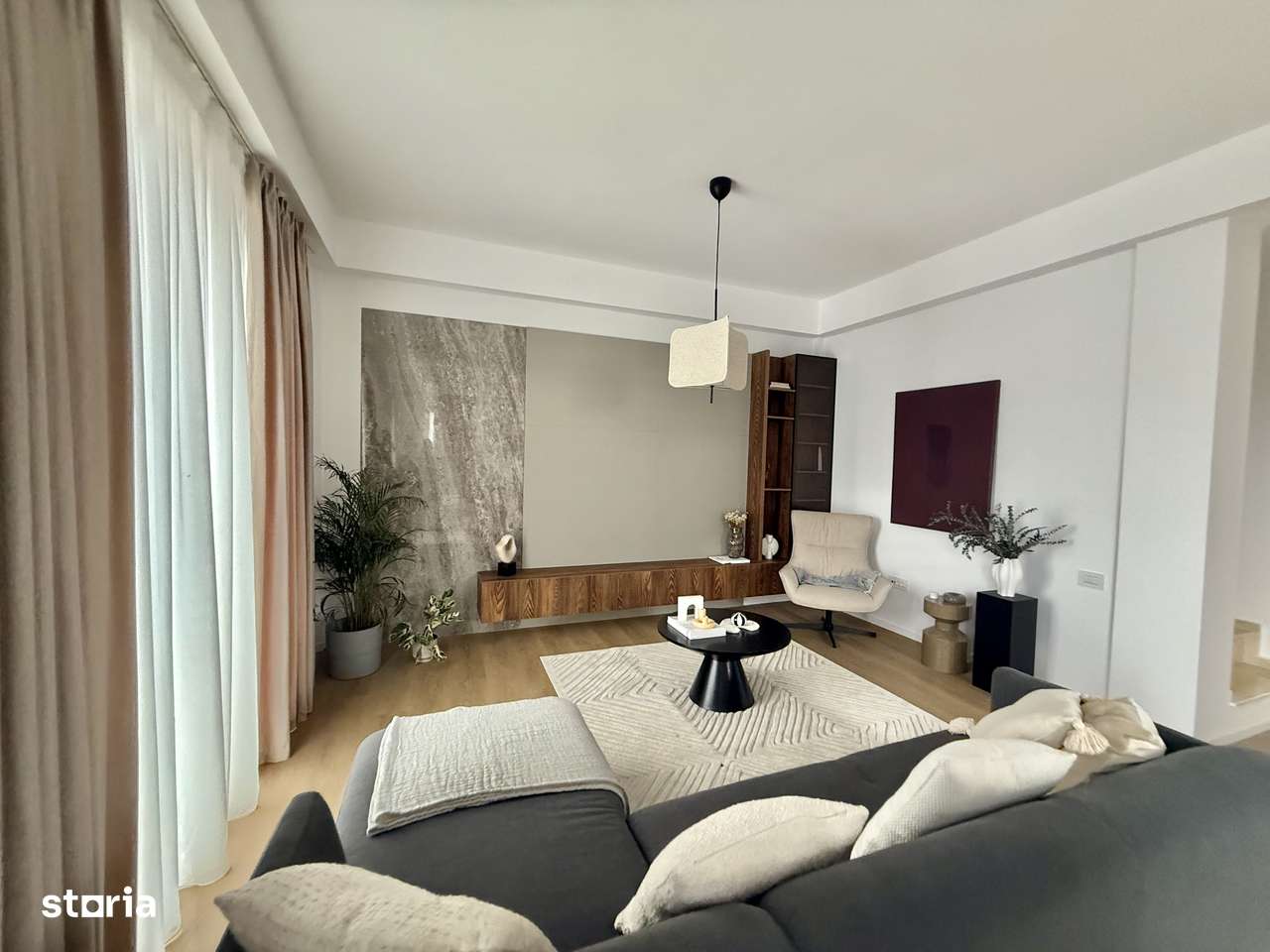 Pipera-Tunari / Case finalizate / Piscină / Loc de joacă - Imagine principală: 3/20